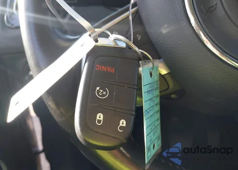 2019 Jeep Compass Limited 4X4 из США, поврежденный, VIN 3C4NJDCB3KT842909